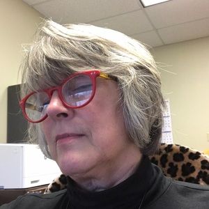 Meet your Posher, Wendy